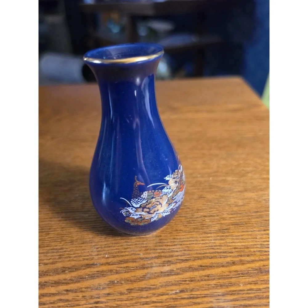 Small Vintage Japanese Cobalt Blue Vase Peacock Flowers‎ & Gold Bud Antique Cute